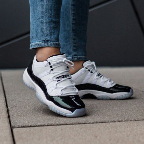 jordan retro 11 iridescent